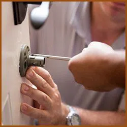 Interstate Locksmith Shop Mundelein, IL 847-462-4091 - 3-cheap-locksmith